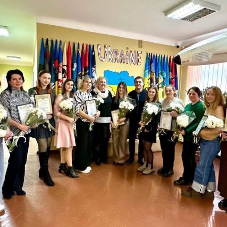 🌟 Дорогі логопеди, зі святом!